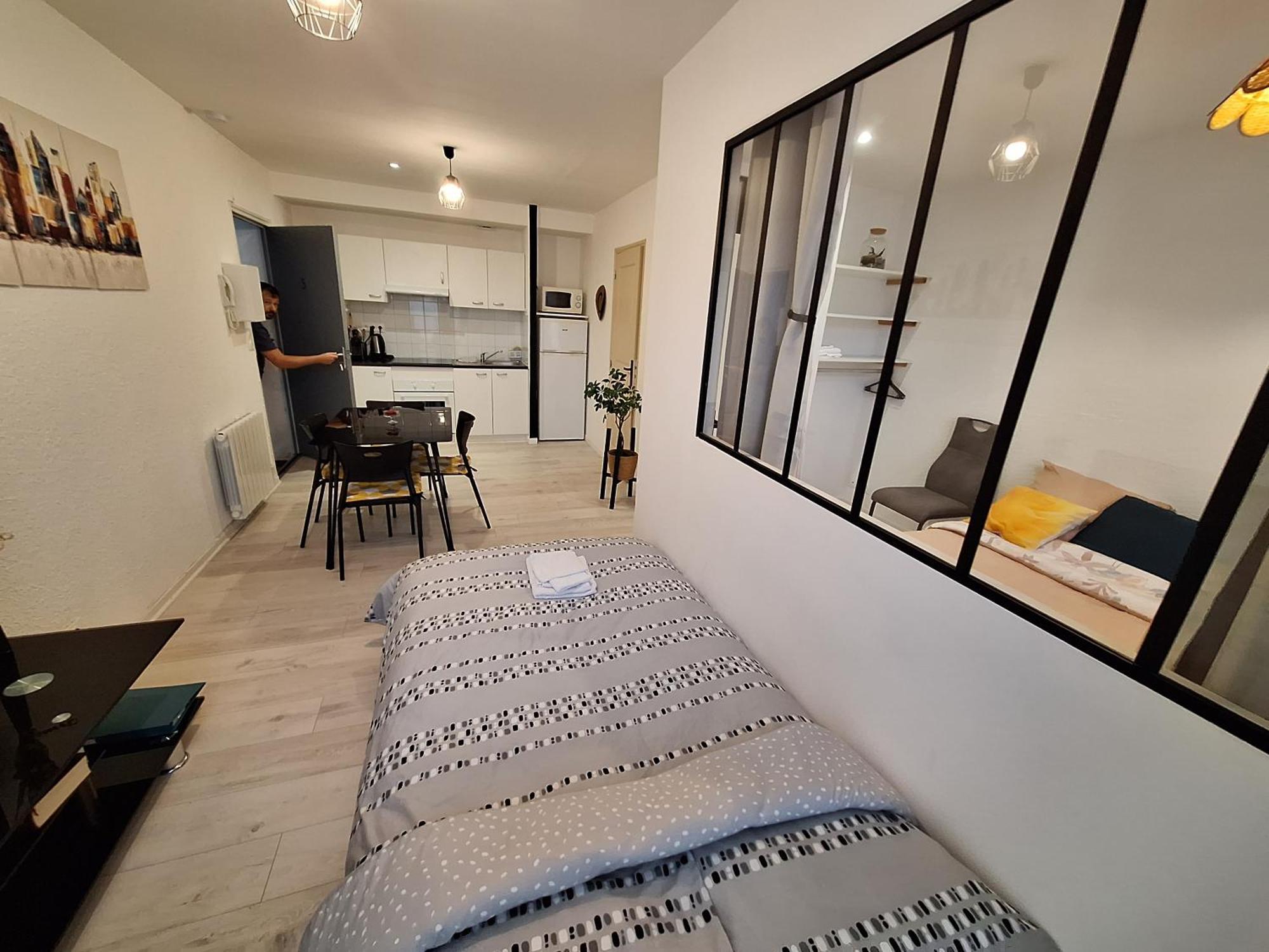 Joli T2 Renove Bord Plan D'eau